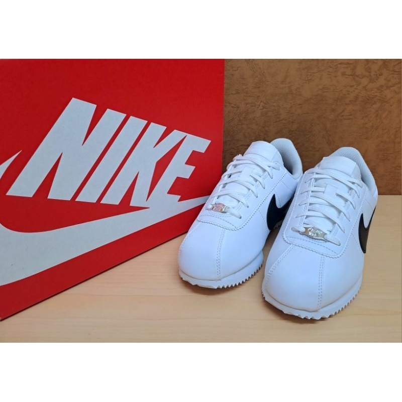 ✩Pair✩ NIKE CORTEZ BASIC SL (GS) 大童鞋 904764-102 皮面 白黑 百搭款 阿甘