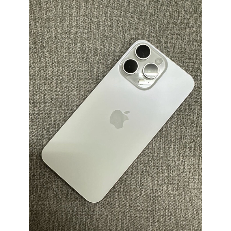 iPhone 15 Pro 6.1吋 白色鈦金屬 256GB 10/1開通 官網貨
