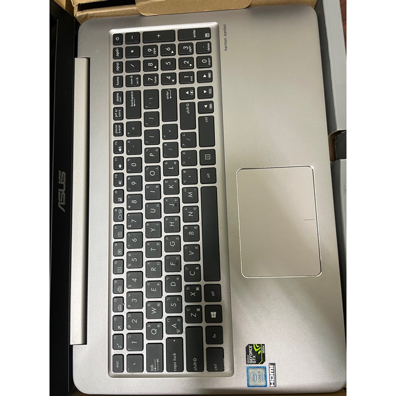 ［玩電腦］創作者筆電華碩ASUS ZenBook UX510U 15.6吋 筆記型電腦 大麻煩簽名款 二手筆電 華碩筆電