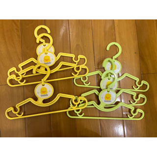 黃色小鴨 PUYOPIYO 嬰幼兒衣架組 6入組 黃色3支+綠色3支