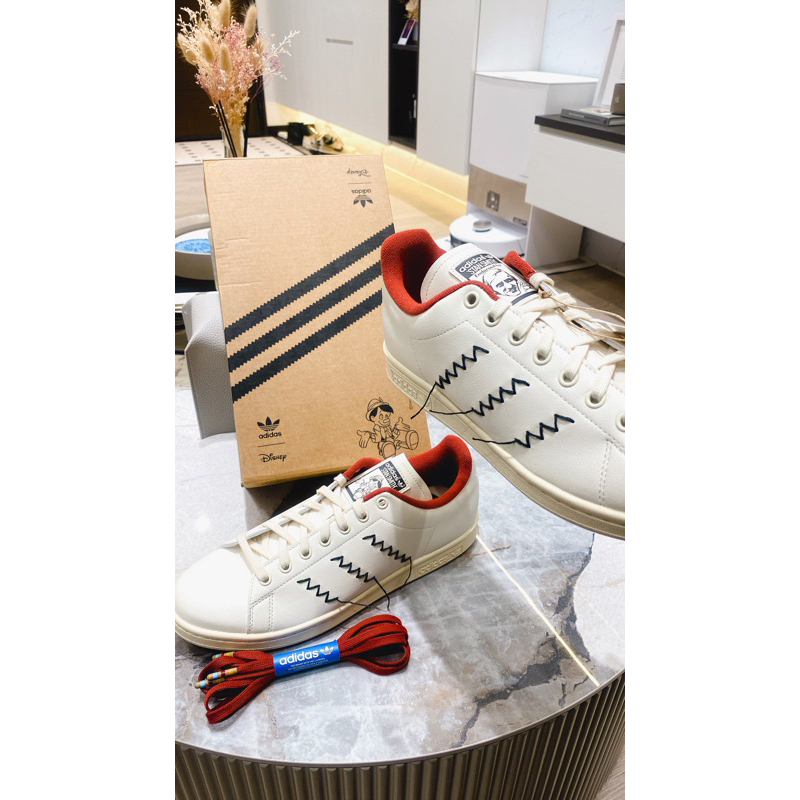 🔥「全新正品」Adidas Disney 木偶奇遇記 x Stan Smith 小木偶 皮諾丘 UK9.5 HP5580