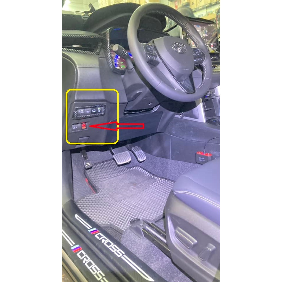 2023 Toyota Corolla Cross 豐田 COROLLA CROSS 左側預留孔位電壓顯示USB充電