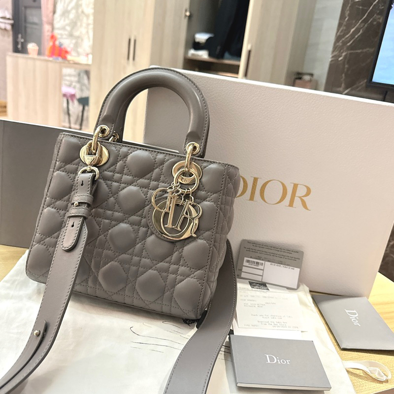 Dior  灰色 黛妃包小款 全配 九成新以上 保證正品 可面交