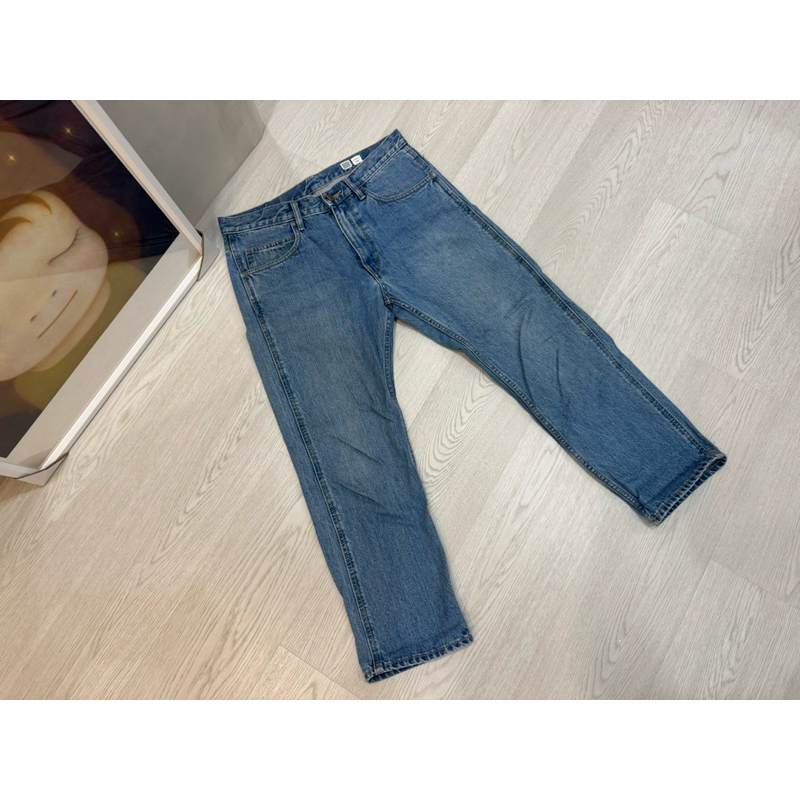 近全新 Uniqlo U 直筒單寧褲 重磅牛仔布料 31腰 (79cm)