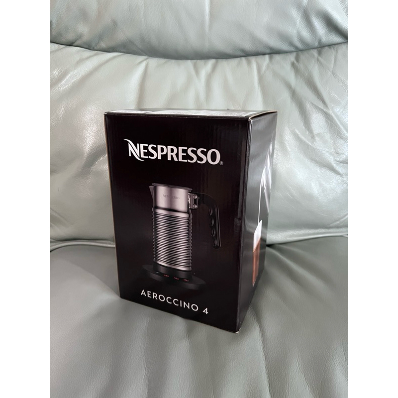 Nespresso Aeroccino 4 全自動奶泡機 銀色 按鈕在底座