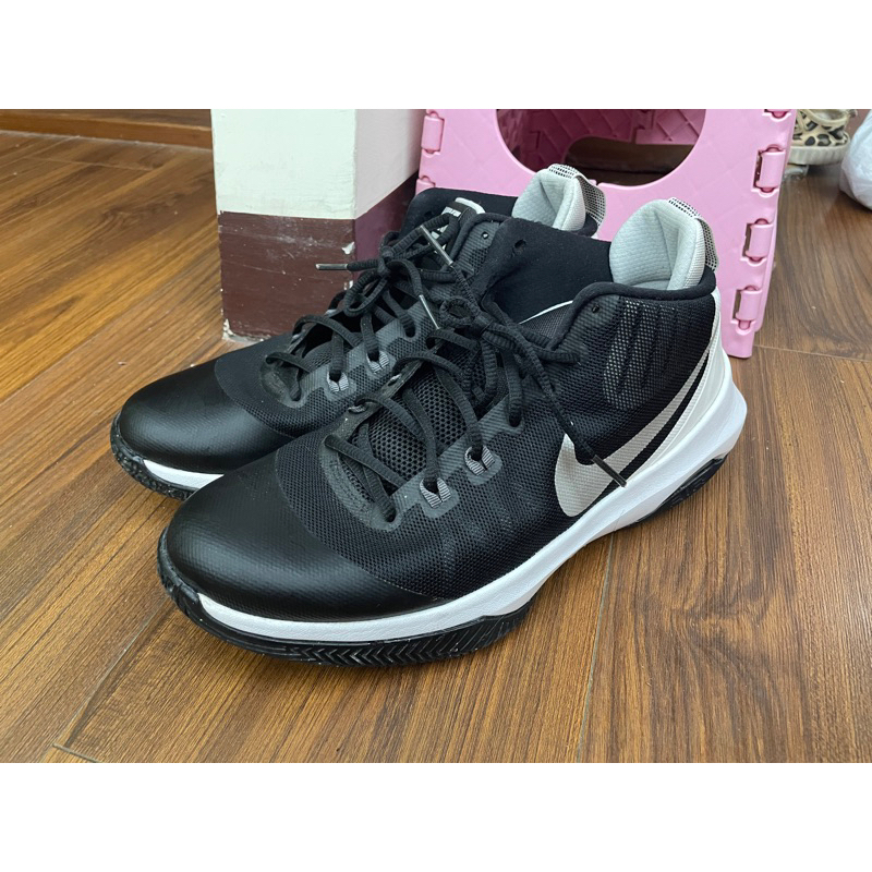 Nike 籃球鞋 黑 白色 US 10號