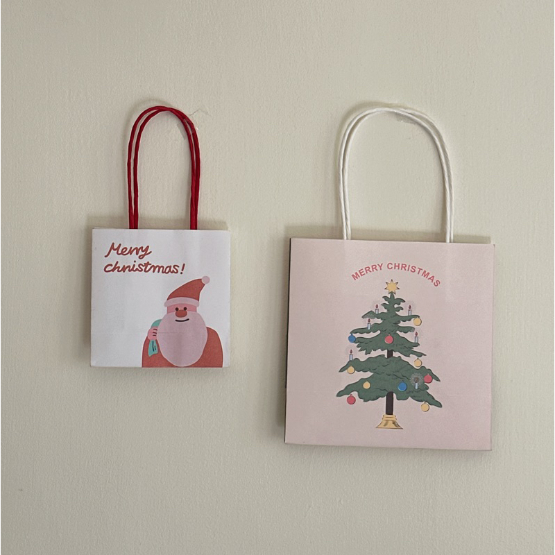 Fortuna7✩【台灣現貨】 ｜聖誕包裝｜ 2款手提紙袋 聖誕老人 聖誕樹 聖誕節 手提禮品 伴手禮 包裝袋子 節日