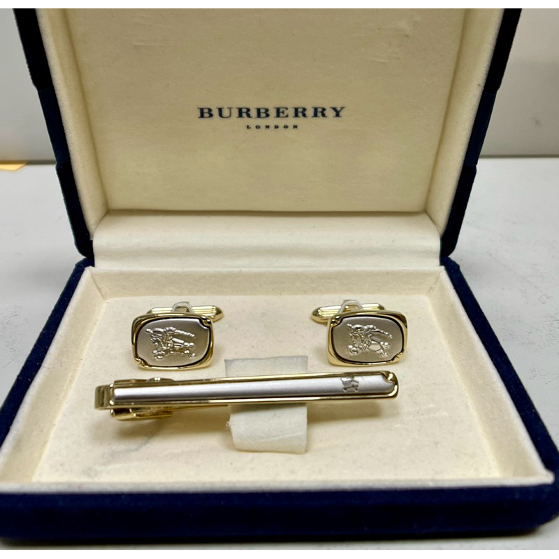 【12月全新到貨】英國名牌 BURBERRY 鍍銠/鍍金戰馬標誌領帶夾袖扣組合 禮盒 100%全新未使用過 英國製造