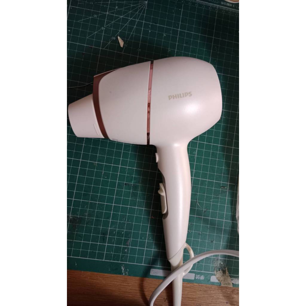 飛利浦吹風機維修 BHD628 /HP 8280 /無熱風/ 不過電 /開關卡住