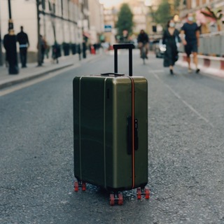 Floyd 31吋行李箱 橄欖綠 (平輸品)