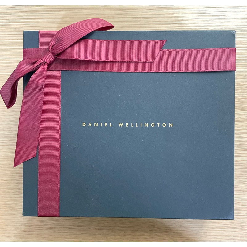 (近全新) Daniel Wellington 聖誕禮物 DW 手錶 飾品禮盒 經典手錶X 經典簡約手環-玫瑰金