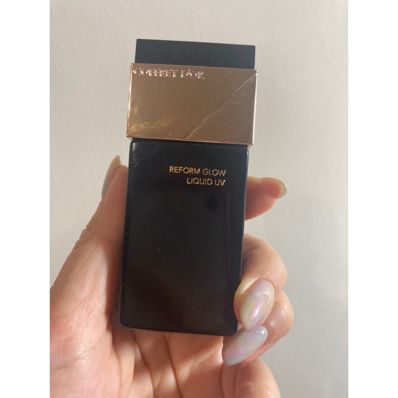 佳麗寶COFFRET D’OR 光色立體粉底液UV30ml 2手