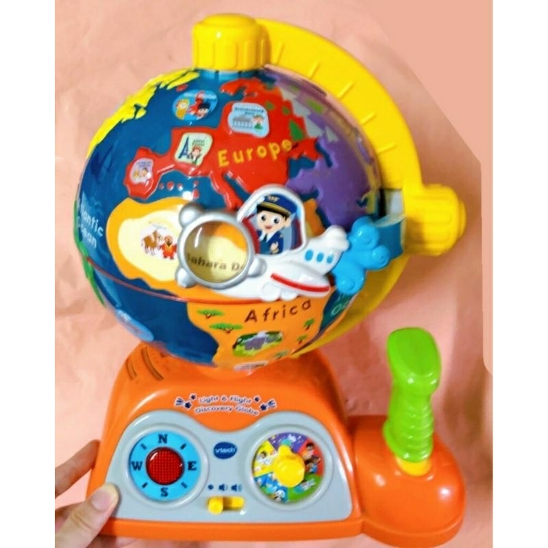 Vtech 英文 聲光 地球儀 （模擬 機師 駕駛）原買$1699 探索 互動地球儀