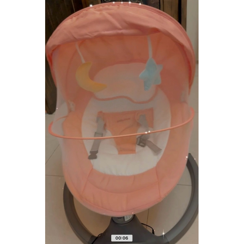 二手 寶寶 粉紅嬰兒音樂電動安撫椅（含小餐桌）