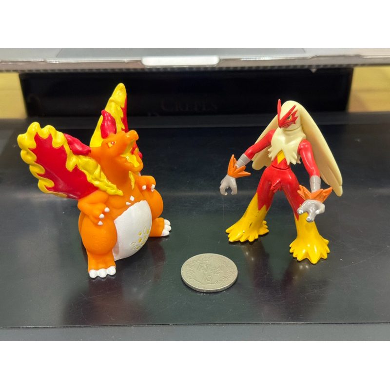 二手 神奇寶貝 寶可夢 公仔 火焰雞 手部 頭部 可動 巨大化 極巨化 噴火龍 空心 軟膠 指人形 指偶 盒玩 玩具