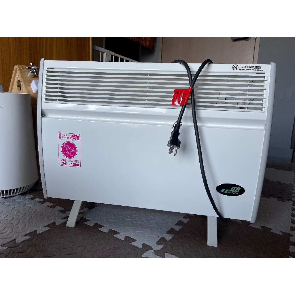 【二手】北方 CNI 1500 第三代 對流式 電暖器 適用3~8坪 （房間 浴室 兩用) northern 微電腦