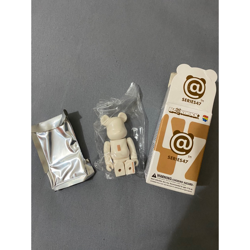 Be@rbrick Series 47代 庫柏力克熊 100%(全新) 【字母熊I一隻】有盒有卡