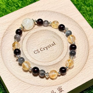 CS Crystal 編號579 - 雪霜髮晶+焦糖黃水晶+紅石榴石+黑骨幹設計款