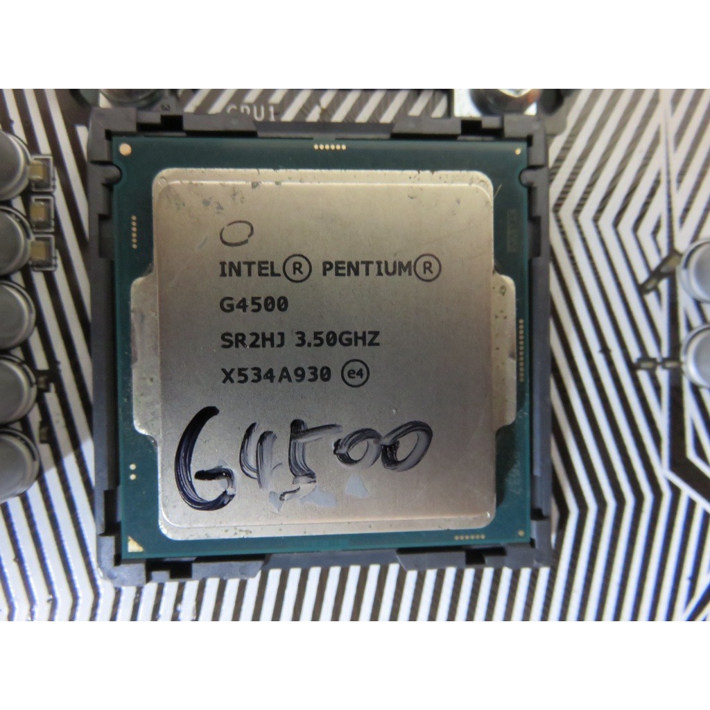 C.1151CPU-Intel Pentium 處理器 G4500 3M 快取記憶體，3.50 GHz  直購價980