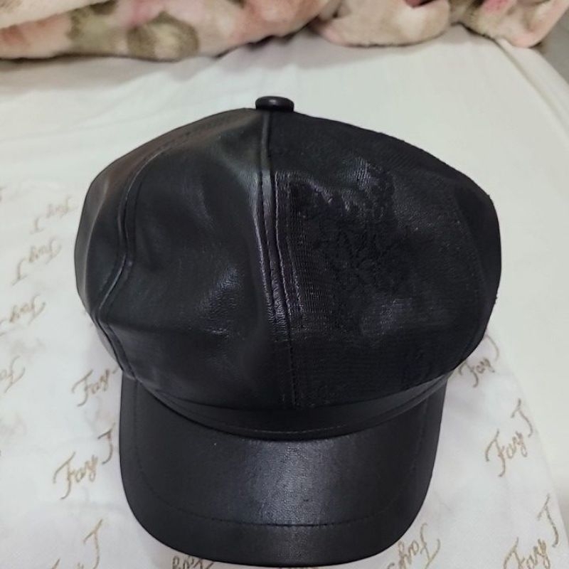 abito黑色女式皮帽