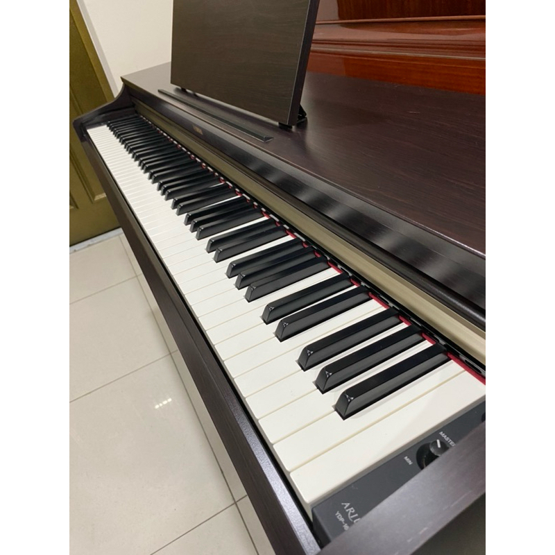 [爵士貓二手樂器格子舖］超新機種、yamaha YDP162 電鋼琴、三踏板、有琴蓋、售價28000元