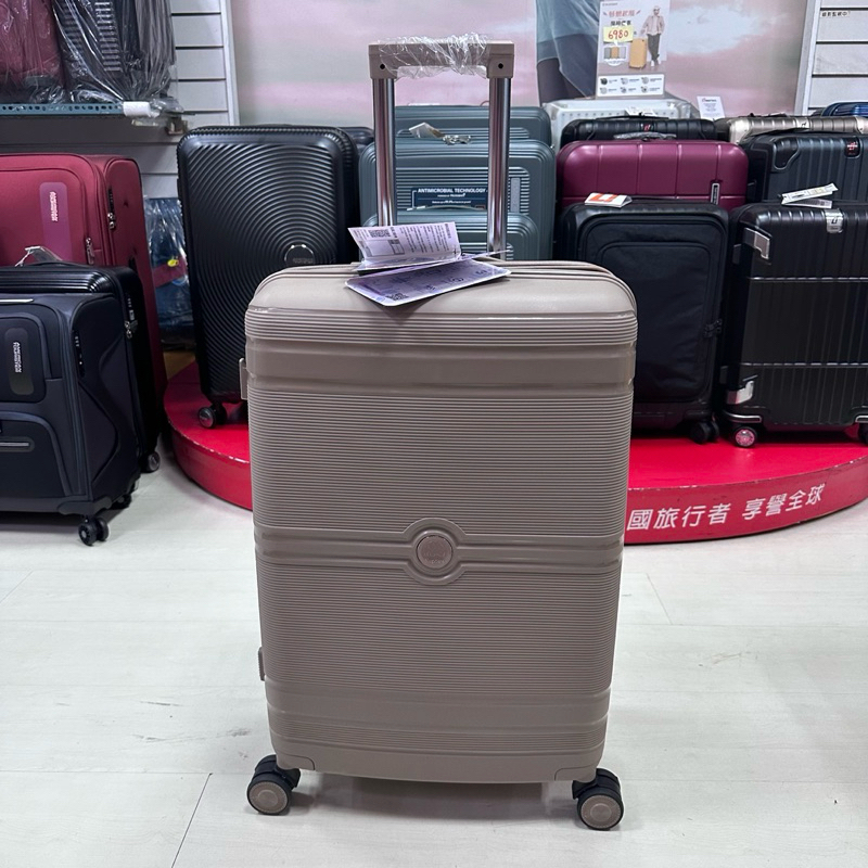 新品上市NUPORT 行李箱 PP材質耐刮、耐重 旅行箱TSA密碼鎖、飛機輪、防爆拉鍊（24吋中箱）可加大空間（奶茶色）