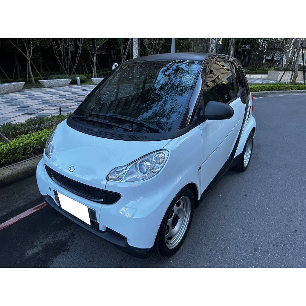 婷車庫 2011 MCC SMART 小巧可愛 市區好停車