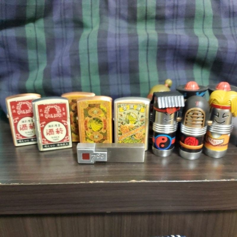 台灣菸酒 復古打火機 香蕉牌打火機 早期五行人形打火機 復古三箭火柴盒紙盒（灌瓦斯） 二手