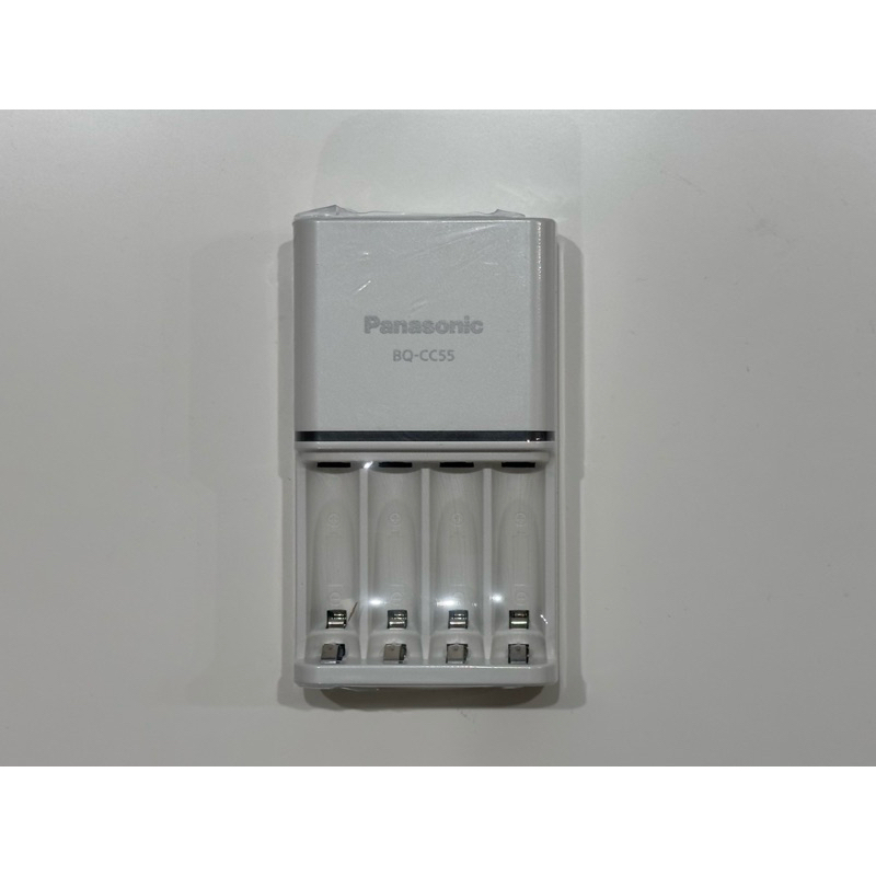 Panasonic BQ-CC55 疾速智控 4 槽充電器
