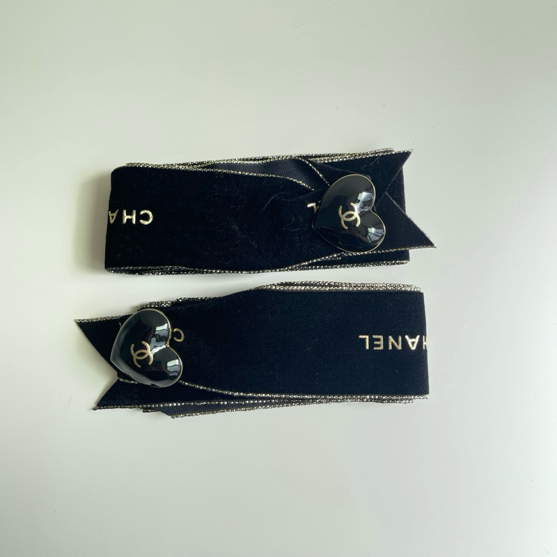 《全新正品》Chanel香奈兒 2023聖誕包裝 愛心釦+緞帶 寬4cm