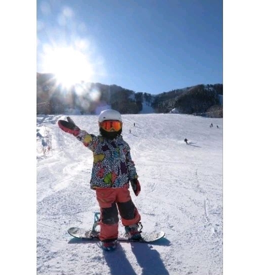 二手4T 專業兒童滑雪裝備 Burton伯頓兒童保暖滑雪褲／滑雪外套／衝鋒衣