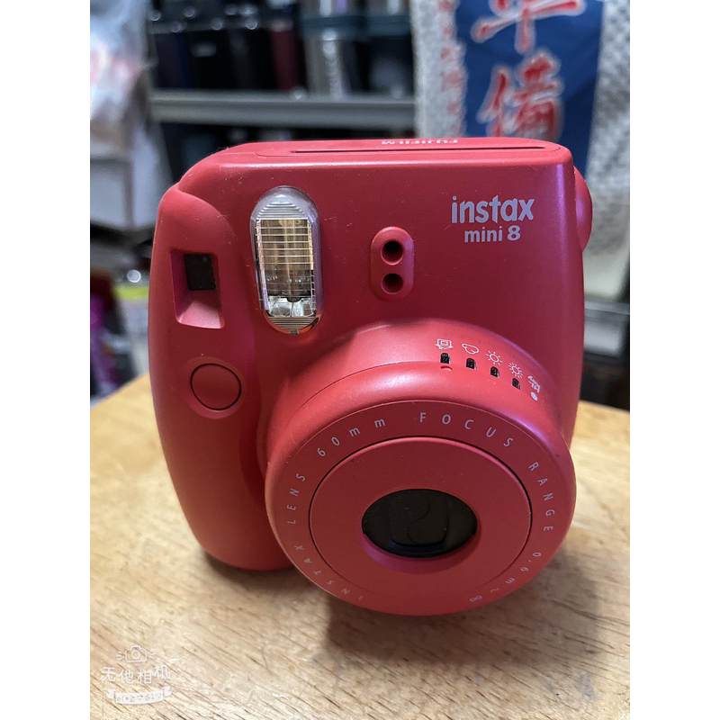 (不過電！當擺飾品出售）二手instax mini8零件品！外觀不錯！放入電池沒反應