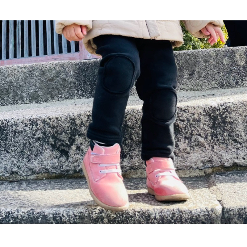 金安德森 粉色麂皮短靴《童鞋》