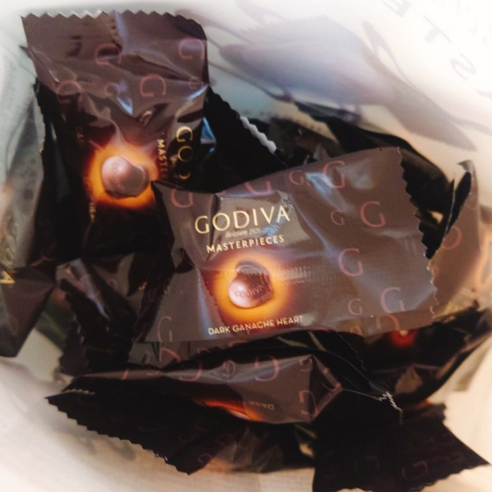 COSTCO 好市多 土耳其 GODIVA 歌帝梵 心型黑巧克力 獨立包裝 含餡 黑巧克力 心型巧克力 愛心巧克力 愛心