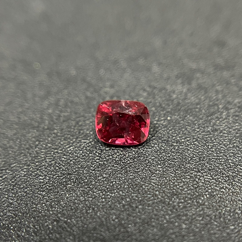 天然粉色尖晶石(Pink Spinel)裸石0.34ct [基隆克拉多色石]
