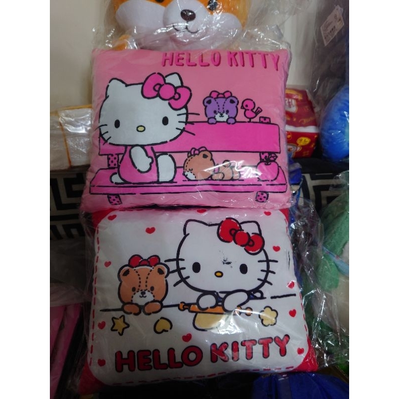 Hello Kitty正版抱枕枕頭