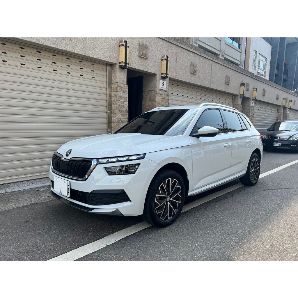 2020 SKODA KAMIQ 1.0T 豪華動能版 白色跑3.1萬公里 原廠保養 休旅車 電動尾門 中古車