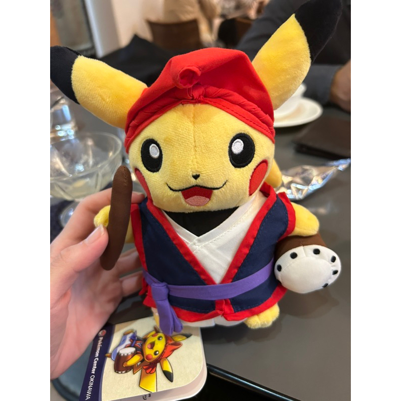 全新現貨回台 日本寶可夢中心 Pokémon Center 沖繩店限定 皮卡丘 玩偶