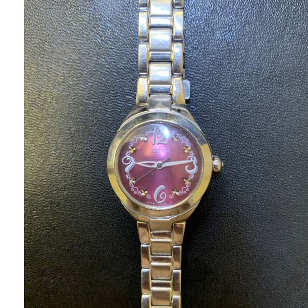 日本製 精工光動能紫色不銹鋼女錶（V111-0CC0）