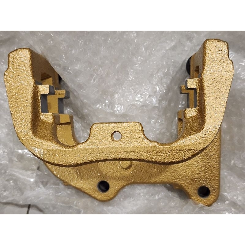 Bmw F90 F91 G80 G82 M3 M4 M5 M8 全新原廠後陶瓷卡鉗支架 C型座 轉接座 金色 380