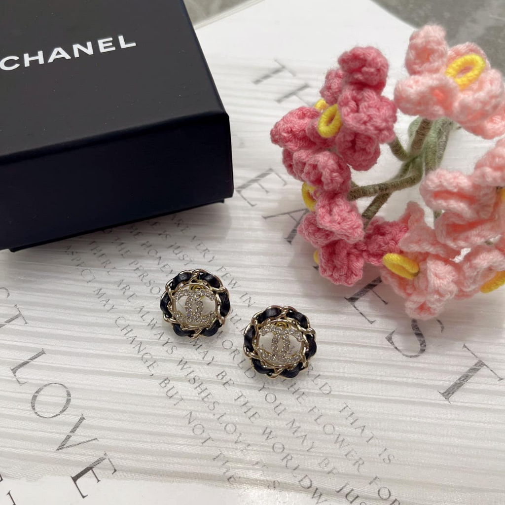 ♚KK SHOP♚ Chanel 經典雙C 水鑽串皮 耳環