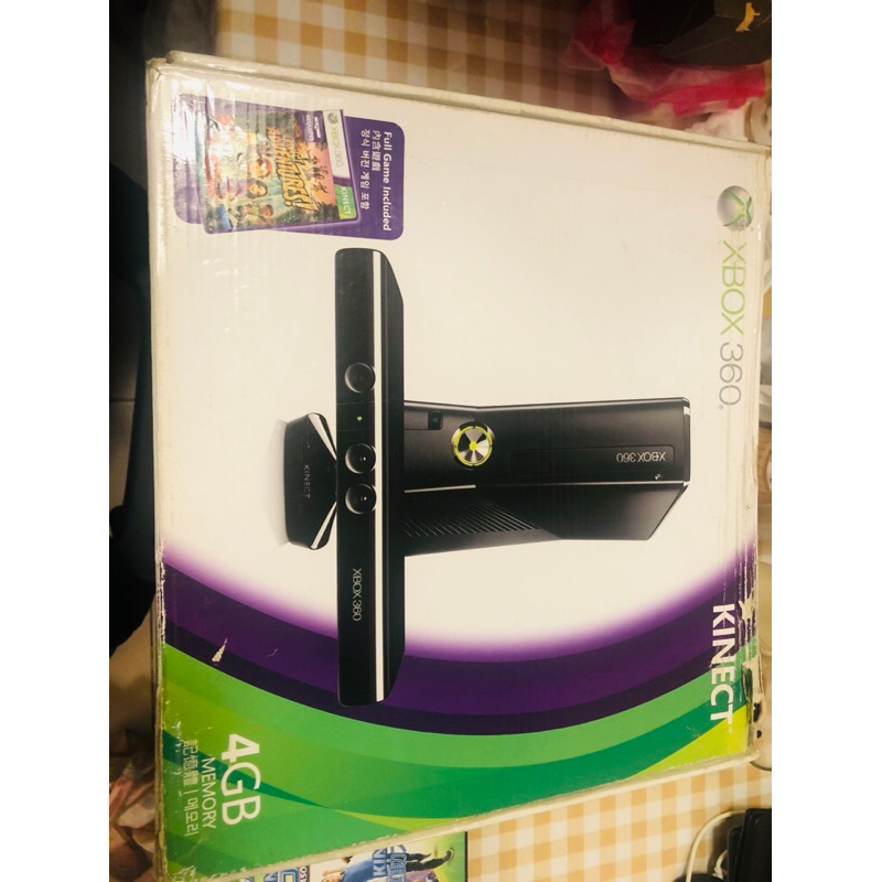 {二手｝xbox360 遊戲機 4GB 測試正常 體感鏡頭 附2遊戲片 手把 kinect 體感攝影機