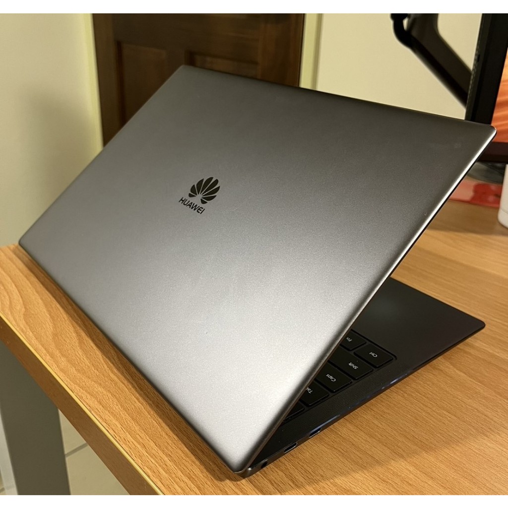 華為 HUAWEI Matebook X Pro i7/16G/512G 輕薄商務 指紋開機 雷電3 觸控螢幕