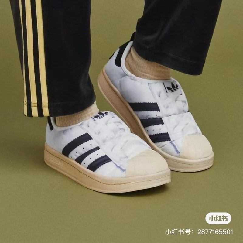 日本Adidas Puffylette輕盈麵包鞋23.5號全新含運