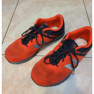 new balance MT尺碼US8.5輕量 橘色 慢跑運動鞋 (US7.5)