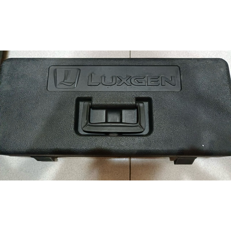 Luxgen 納智捷 原廠 救援工具箱 隨車工具箱 千斤頂 扳桿 拖車勾 警示三角架 換輪胎