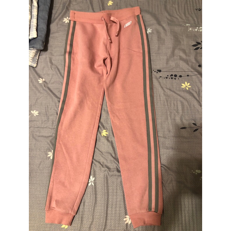 Skechers 刷毛長褲150公分適用粉紅色