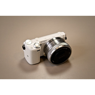 Sony NEX-5T 微單眼相機 (含SELP1650 變焦鏡 贈遙控器)