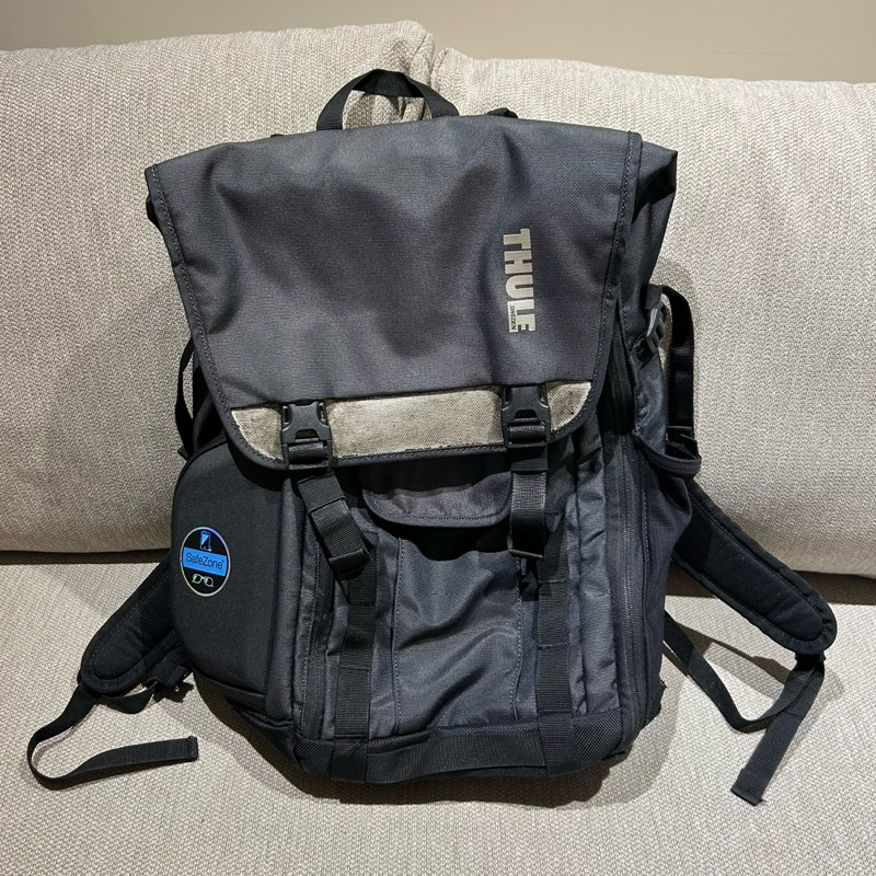 Thule 二手包 有瑕疵 旅行包 筆電包 多夾層包 大容量防水後背包 後背包 背包男 大容量後背包 輕量後背包