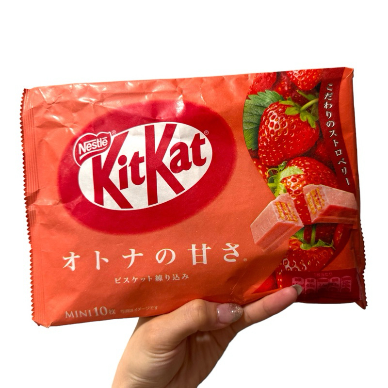 隔日到貨🔥現貨🇯🇵日本 雀巢 KitKat 草莓 抹茶 威化餅 草莓風味餅乾 家庭包 nestle 雀巢 KitKat